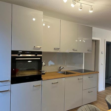 Workation Adler Taunusblick , 3-4 Personen, Balkon, 2 Badezimmer, Riesen Kueche, Waschmachine, Viel Platz, Privatparkplatz Apartment Bad Soden am Taunus Bagian luar foto